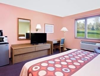 Super 8 By Wyndham Sturgeon Bay Hotel Buitenkant foto